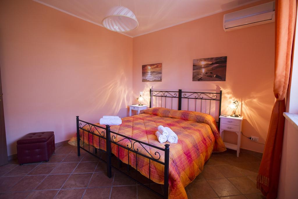 Villa Di Franco Cefalù Eksteriør billede