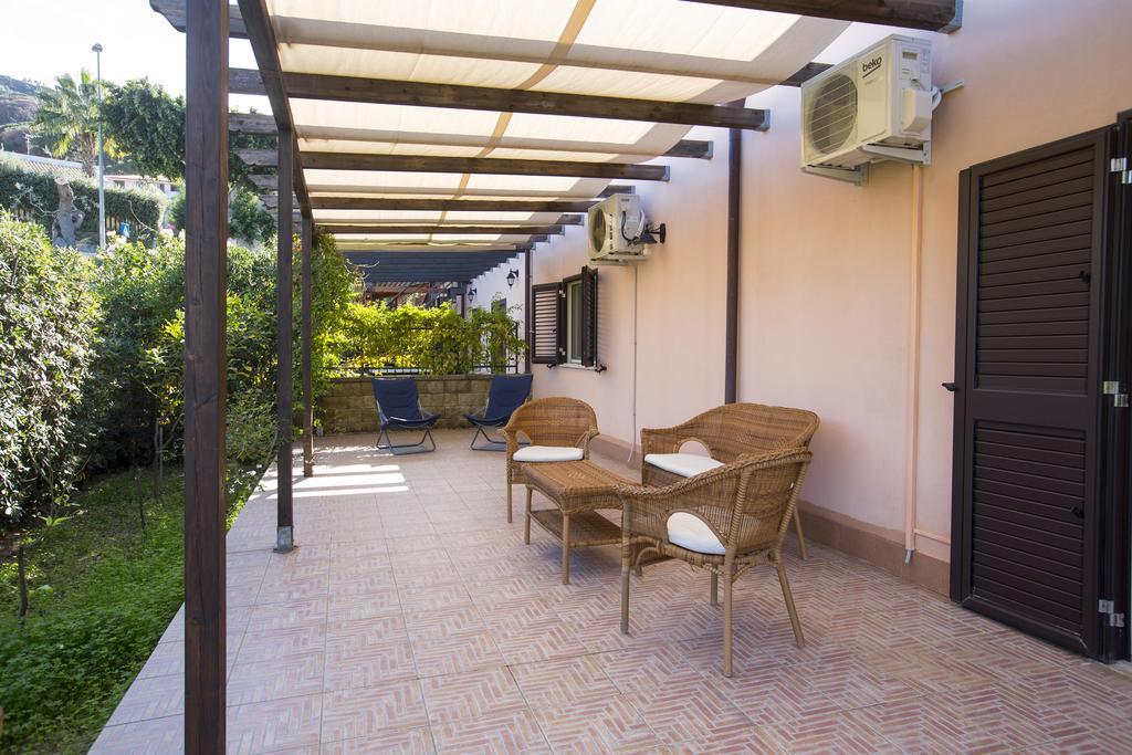 Villa Di Franco Cefalù Eksteriør billede