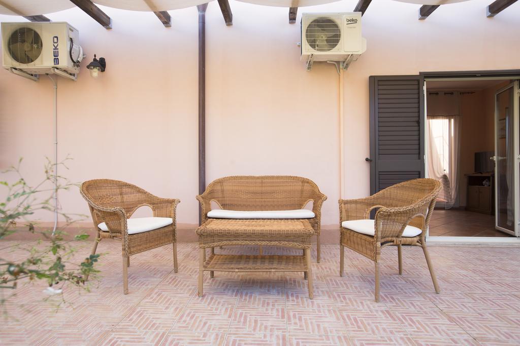 Villa Di Franco Cefalù Eksteriør billede